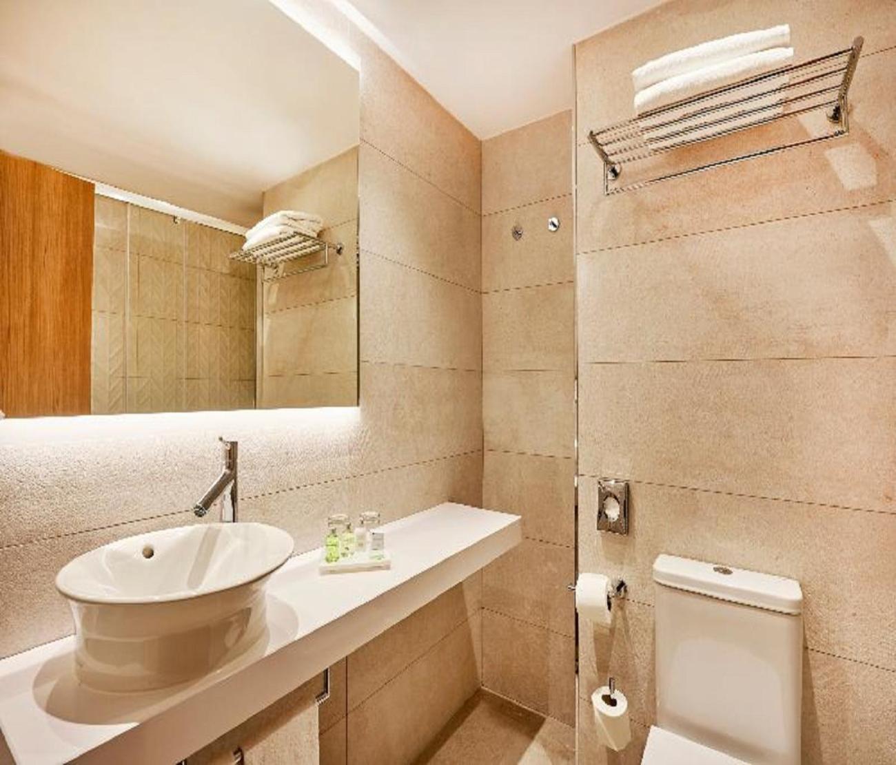 Hotel Tu Casa Delhi Airport Yeni Delhi Dış mekan fotoğraf
